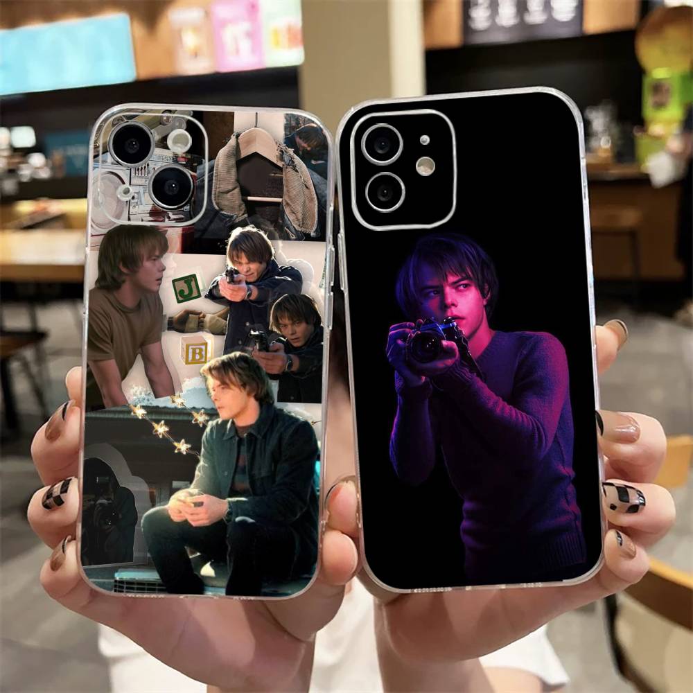 Street Fashion Official - British actor Charlie Heaton Phone Case