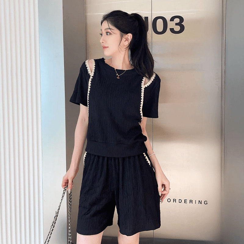 Korean Fashion Off Shoulder T- - Street Fashion In Korea ulasan dan harga