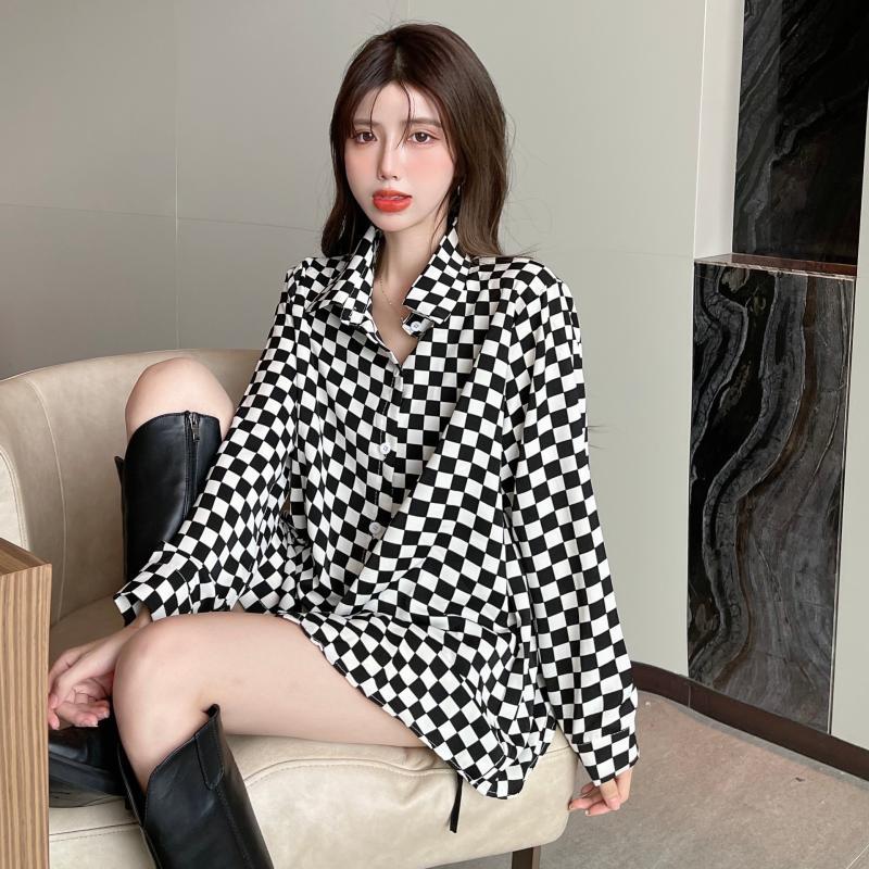 Polo Neck Plaid Button Loose H - Street Fashion Youth ulasan dan harga